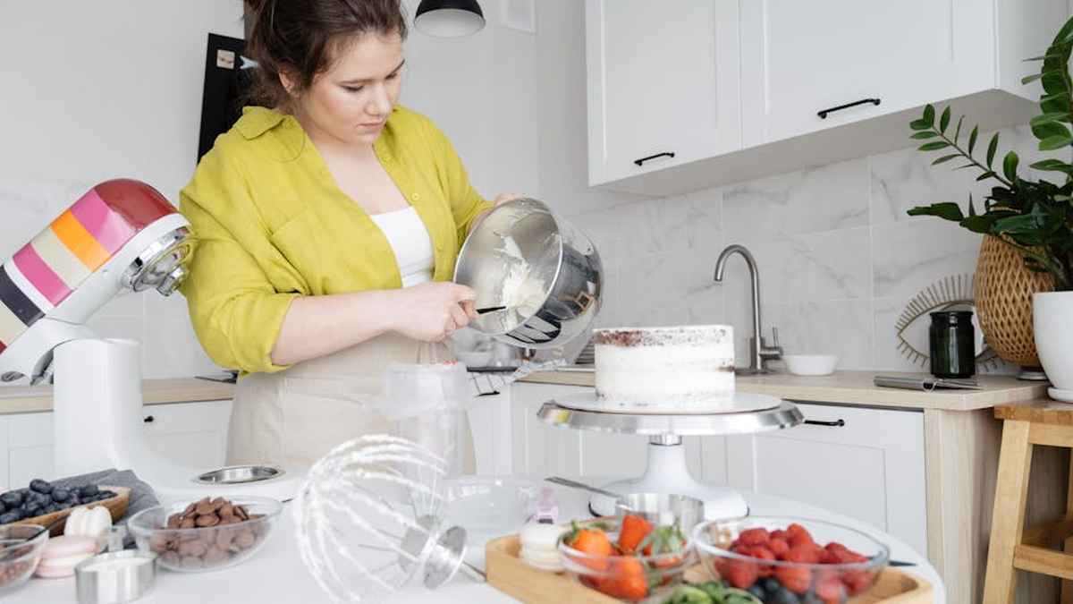 7 Best Quiet Stand Mixers for Apartment Bakers in USA (2026) - Product Review