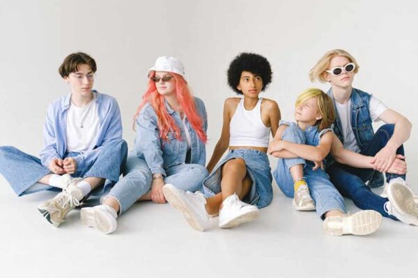 Abercrombie Dad Jeans vs. American Eagle Strigid: Which Gen Z Denim is Selling More in the USA? - Product Review