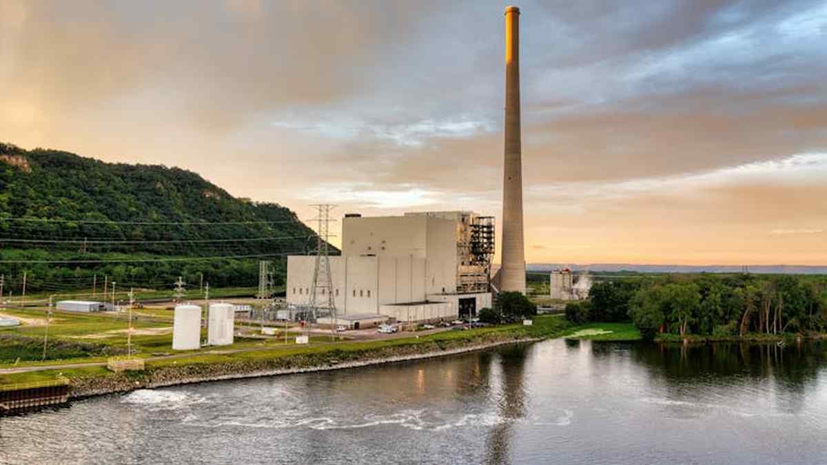 Anker Solix C1000 Review: The Must-Have Portable Power Station for USA Overlanders - Product Review