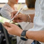 Apple Pencil 2 vs Logitech Crayon: The Top Stylus for iPad Learning & Note-Taking for US Students? - Product Review