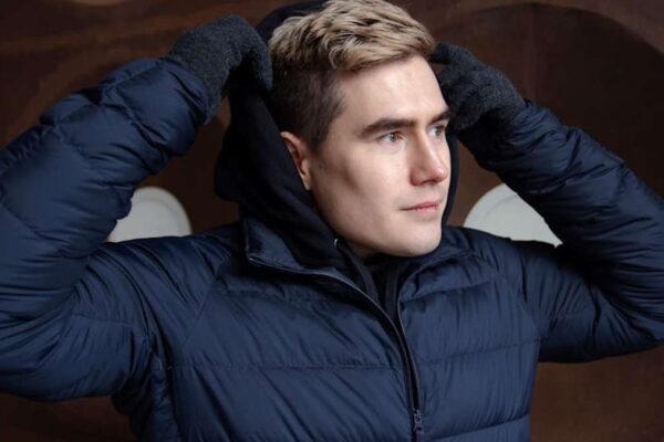 Aritzia Super Puff vs. North Face Nuptse: Which Puffer Offers More Warmth & Style For USA Winters? - Product Review