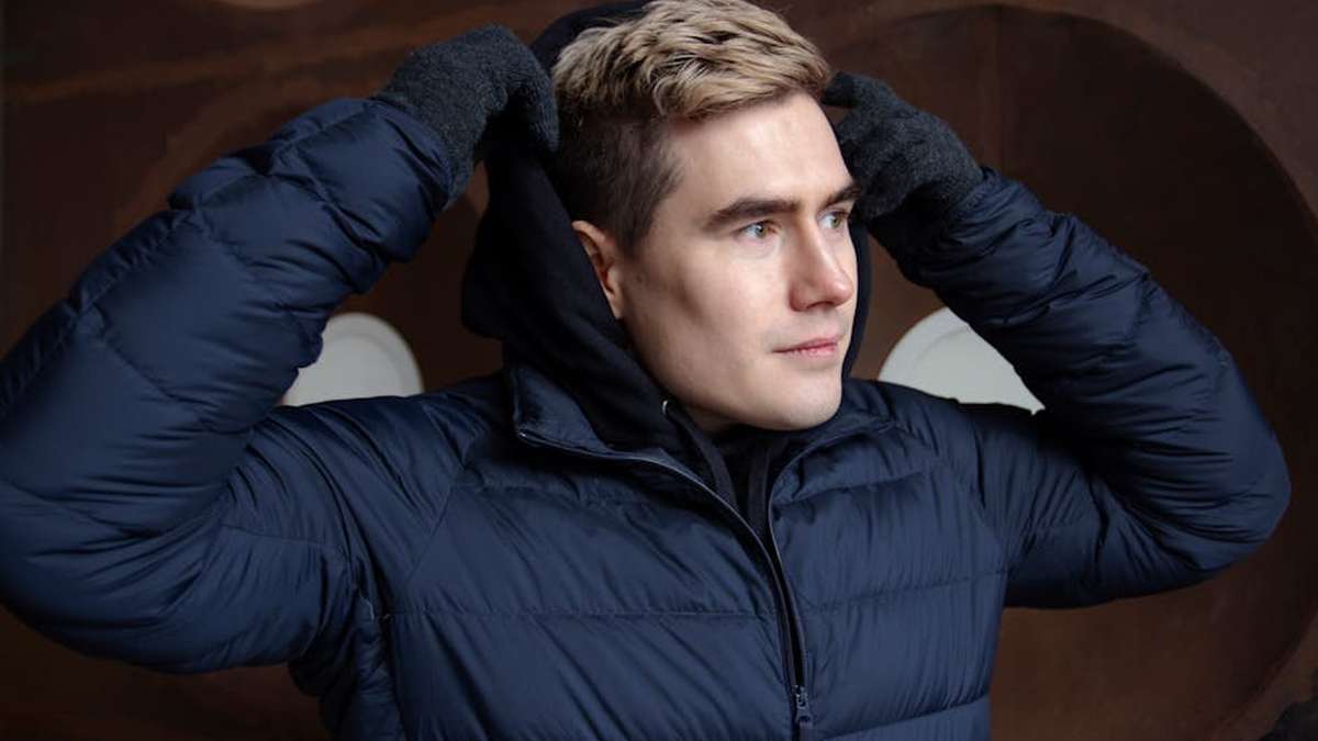 Aritzia Super Puff vs. North Face Nuptse: Which Puffer Offers More Warmth & Style For USA Winters? - Product Review