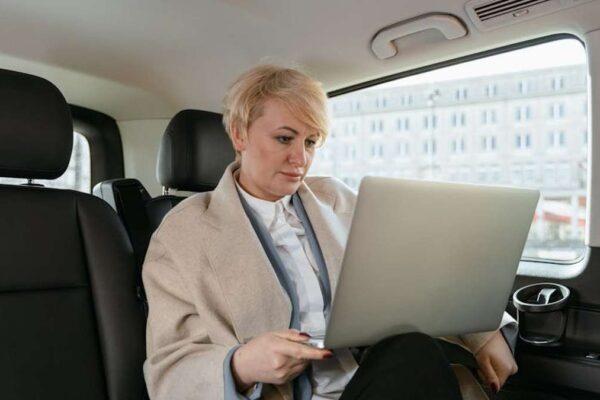 AutoConnect Wireless CarPlay Adapter Review: Is This Your Must-Have US Summer Road Trip Tech? - Product Review