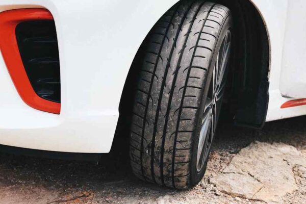 B-Doo Solar TPMS Review: Real-Time Tire Pressure for Safer Driving on USA Highways? - Product Review