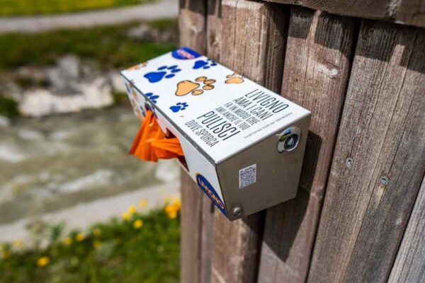 Best Biodegradable Dog Poop Bags for Eco-Conscious Pet Owners in USA (2026) - Product Review