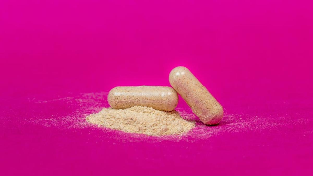 Best Essential Greens Powders for Daily Nutrient Support in USA (2026) - Product Review