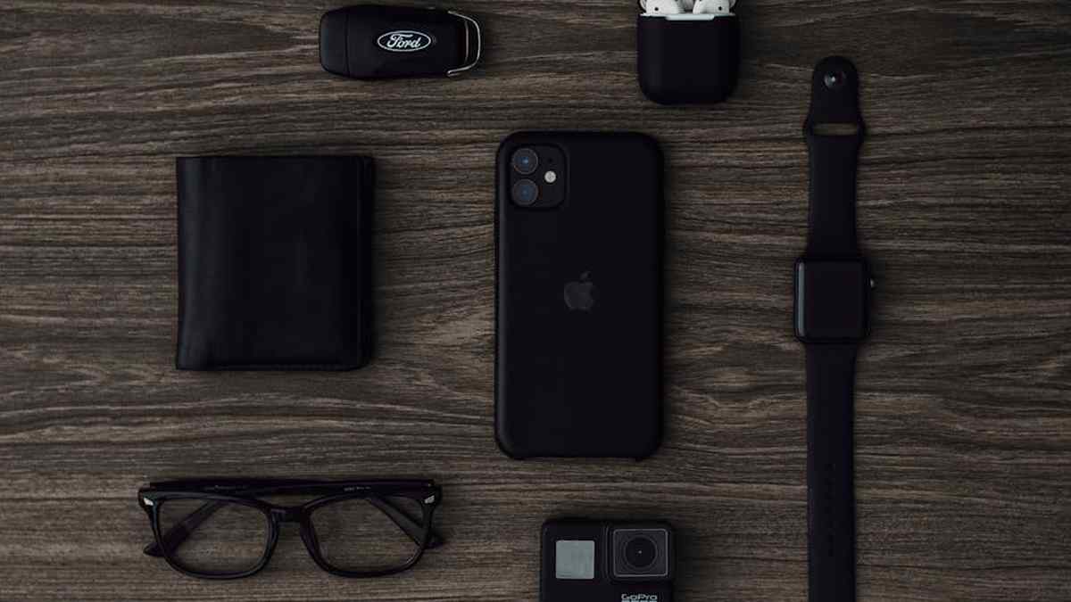 Best Everyday Essential Smartwatches & Minimalist Accessories in USA (2026) - Product Review