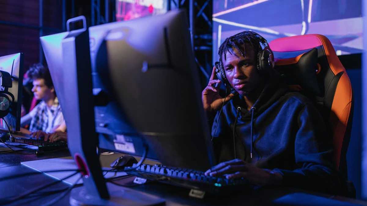 Best High Refresh Rate Gaming Monitors for Competitive Play in USA (2026) - Product Review