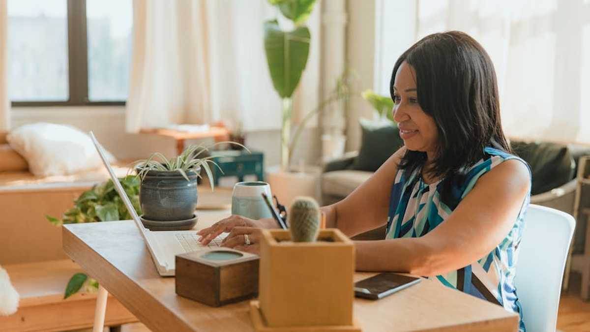 Best Laptops for Seamless Hybrid Work in USA (2026): Tackle Lag & Battery Anxiety - Product Review