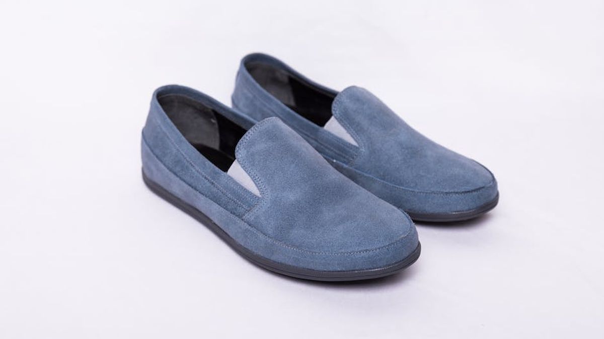 Best Midi Slip Skirts for Versatile Day-to-Night Outfits in USA (2026) - Product Review