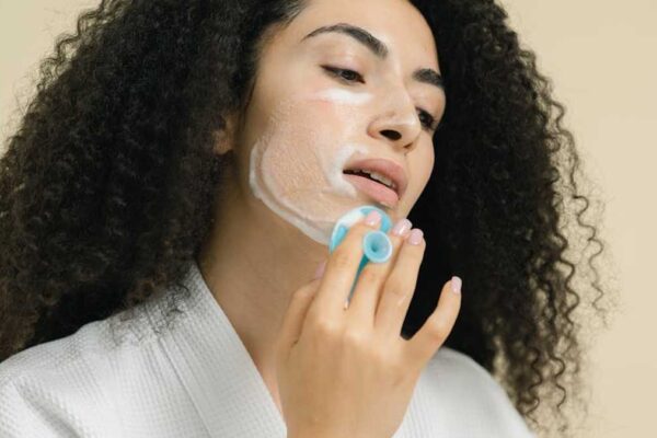 Best Natural Skincare Brands for a Radiant Complexion in USA (2026) - Product Review