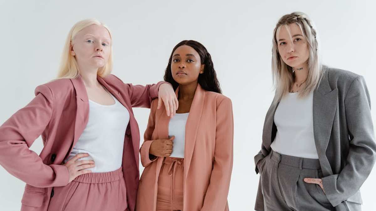 Best Oversized Vegan Leather Blazers for Power Dressing in USA (2026) - Product Review