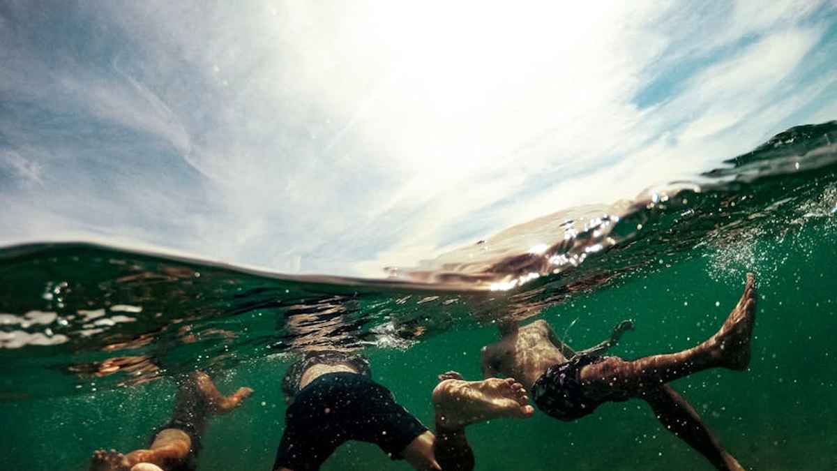 Best Quick-Dry Swim Trunks for Men's Tropical Vacations in USA (2026) - Product Review