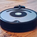 Best Robot Vacuums for Pet Hair & Hardwood Floors in USA (2026) - Product Review
