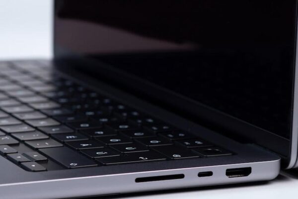 Best USB-C Hubs for MacBook Pro M3 in USA (2026) - Product Review