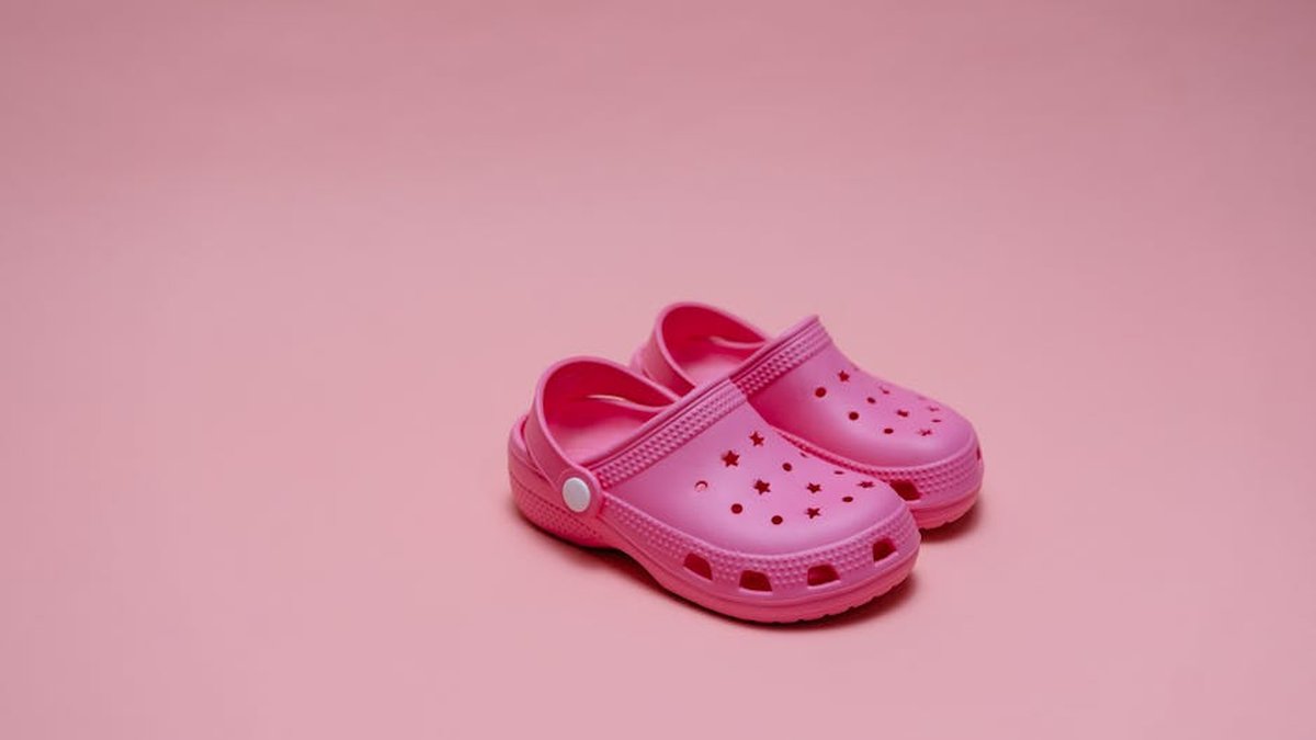 Birkenstock Boston Clog Review: My Honest Thoughts on the Ultimate Cozy Shoe Trend for Fall - Product Review