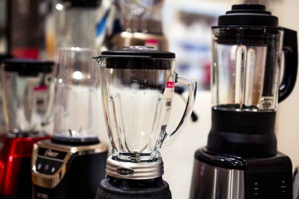 BlendGo Mini Blender Review: A US Traveler's Essential for On-The-Go Smoothies? - Product Review