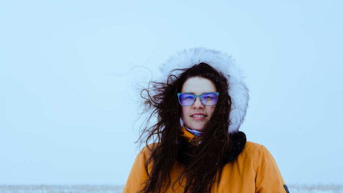 Canada Goose Expedition vs Moncler Maya: Choosing Your Premium Winter Parka for US Winters. - Product Review