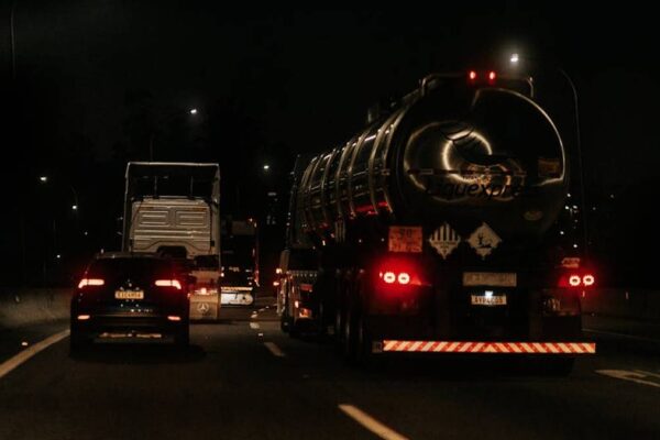 ClearView Pro Headlight Restoration Kit Review: Boost Your Night Vision and Safety on USA Roads? - Product Review