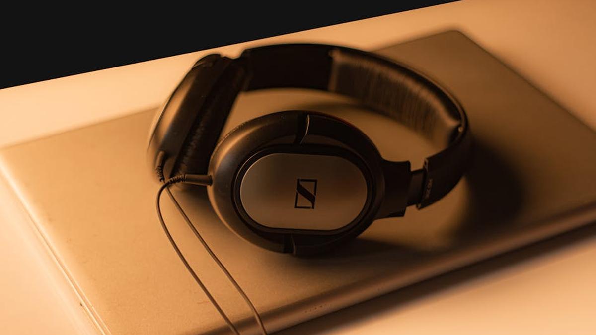 Dell XPS 15 (2024) Review: Is This The Best Productivity Laptop for USA Creatives? - Product Review