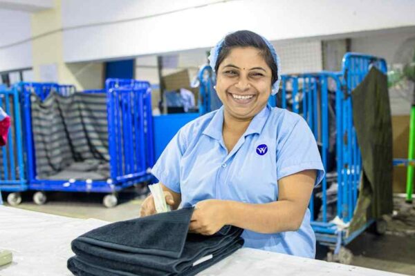 DeskGenius Smart Modular Organizer Review: Conquering Clutter for US Hybrid Workers (Worth The Upgrade?) - Product Review