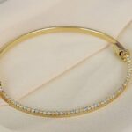 Diamond Tennis Bracelet vs. Solid Gold Minimalist Bangle: Uncovering the Top-Selling Luxury Jewelry Accessory in the USA This Season - Product Review