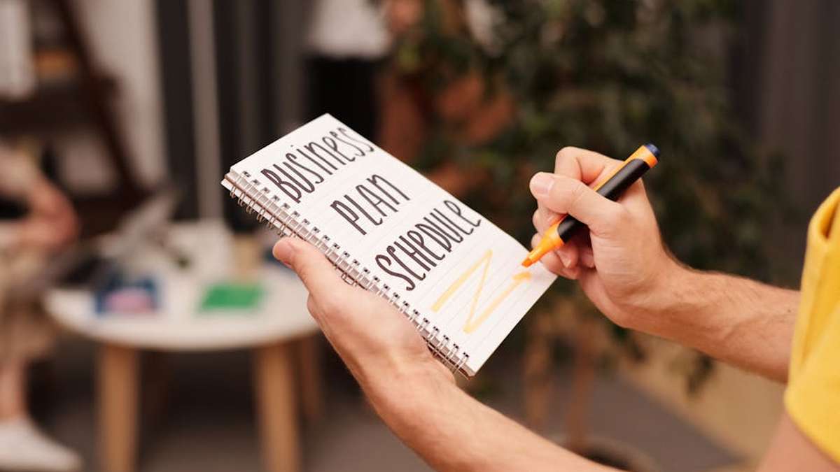 Eco-Friendly Notes: Rocketbook Core vs. Moleskine Smart Writing Set – Which Reusable Notebook Simplifies Your Daily Workflow in 2024? - Product Review