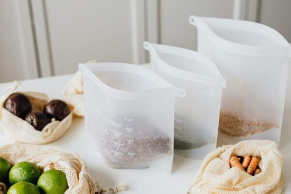 Evaluating Reusable Silicone Food Storage Bags: The Best Way to Ditch Plastic in USA Kitchens? - Product Review