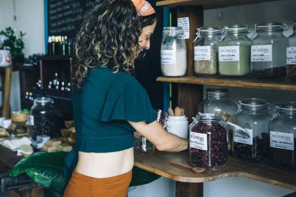 Everlane vs. Reformation: Sustainable Fashion Face-Off for the Conscious US Shopper. - Product Review