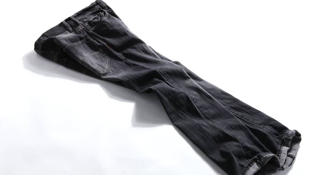 Everlane Way-High Jean Review: America's Favorite Sustainable Denim For Everyday Style? - Product Review