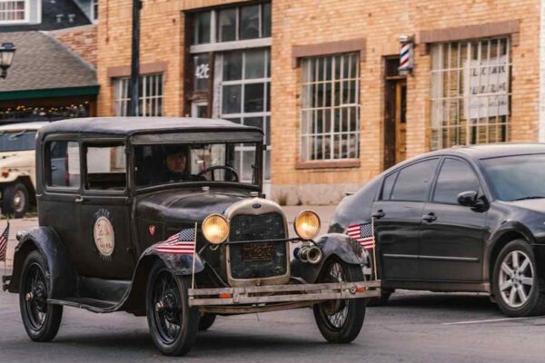 Garmin DriveSmart 66 Review: The Smartest GPS Navigator for USA Road Trips in 2024? - Product Review