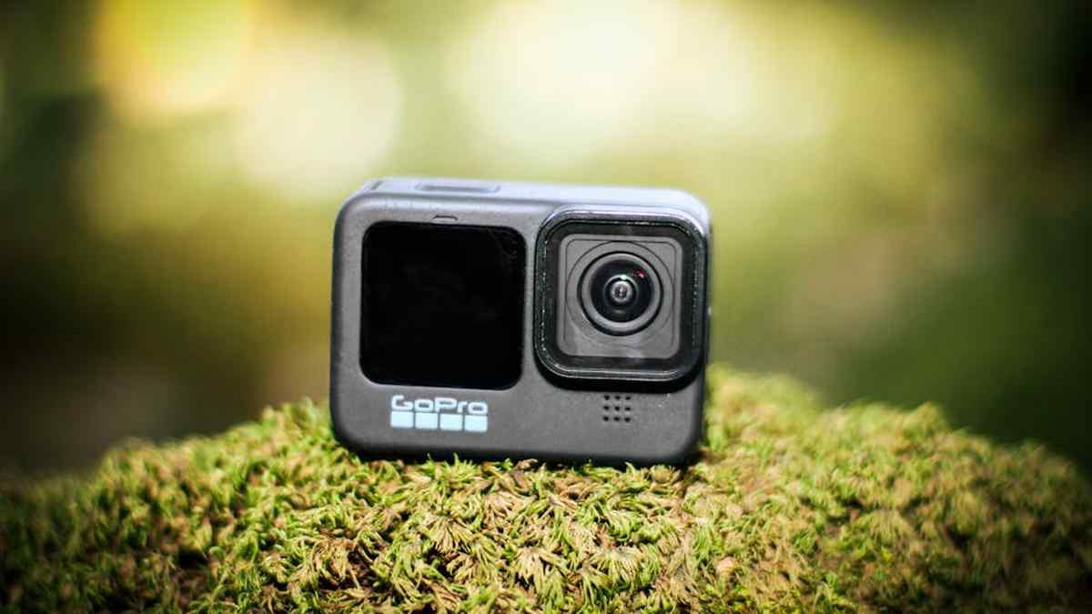 Goal Zero Yeti 1500X vs. Jackery Explorer 1000 Pro: Choose the Best Portable Power Station for Your USA Winter Overland Adventure - Product Review