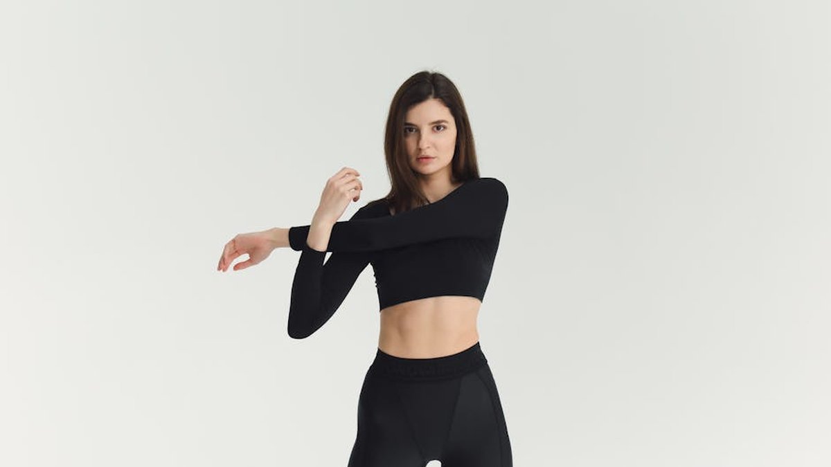 Gymshark Adapt vs. Alo Yoga Biker Shorts: The Top-Selling Fitness Shorts for US Workouts. - Product Review