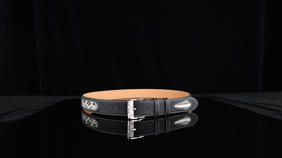 Honest Review: The Amazon Essentials Women's Lightweight Cardigan – Is This USA Bestseller Your Next Wardrobe Staple? - Product Review