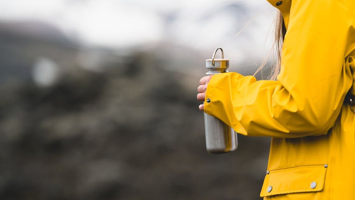 Hydro Flask Wide Mouth vs. Stanley Quencher H2.0 FlowState Tumbler: Best Hydration for Your US Outdoor Adventures? - Product Review