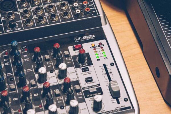 KitchenAid Artisan vs Professional 5 Plus Mixer: Which Iconic USA Model is Best for Your Home Bakery Needs? - Product Review