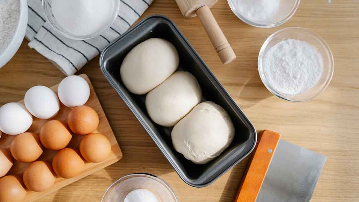 KitchenAid Artisan vs. Professional 5 Plus: Which Iconic Stand Mixer is America's Seasonal Baking Must-Have? - Product Review