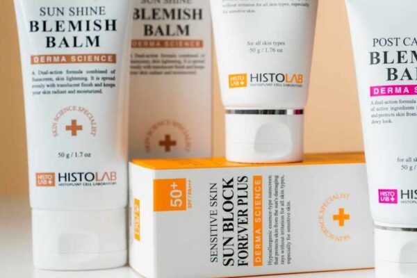 La Roche-Posay Anthelios Melt-in Milk SPF 60 Review: The Dermatologist's Top Pick for Sensitive Skin in the US - Product Review