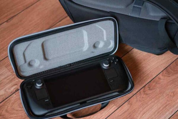 Lenovo Legion Go USA Review: Can It Beat the Steam Deck for Portable PC Gaming? - Product Review