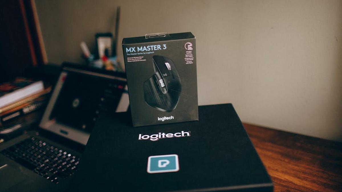 Logitech G502 X PLUS WIRELESS Review: The Ultimate USA Gaming Mouse for Eliminating Wrist Strain During Marathon Sessions - Product Review