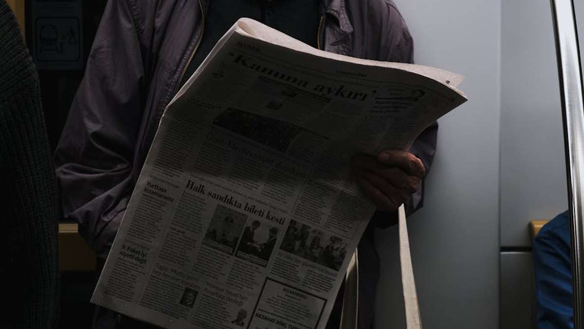 Longchamp Le Pliage vs. Madewell The Transport Tote: Which Bag is Your Ideal Daily Carryall? - Product Review