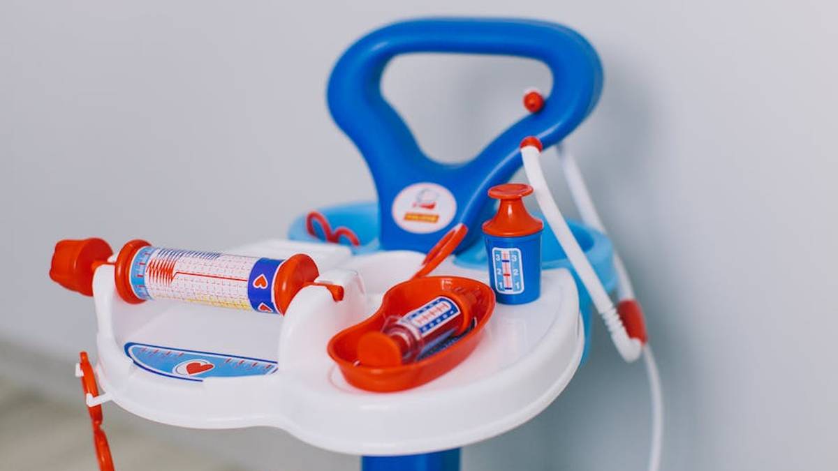 Lovevery Inspector Play Kit Review: Is It Truly Educational for US Toddlers? - Product Review