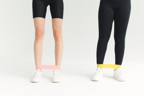 Lululemon Wunder Train vs. Athleta Salutation Stash: Best Odor-Resistant Leggings For Your USA Workouts? - Product Review