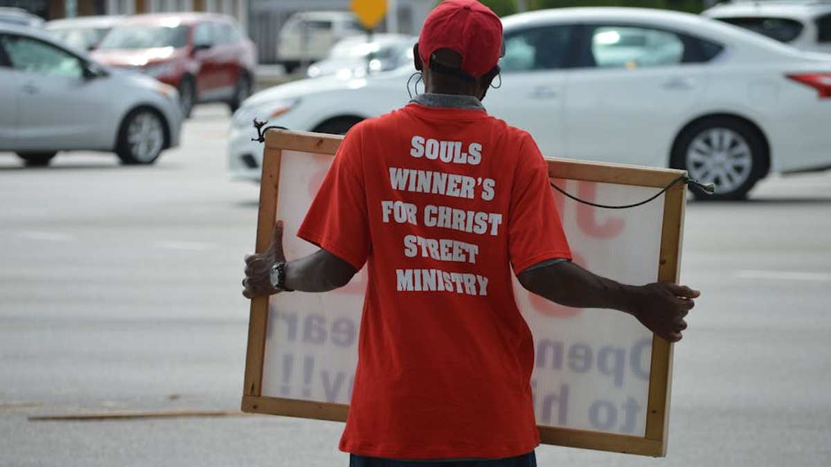 Ministry of Supply Apollo vs. Rhone Commuter Shirt: The Ultimate Performance Dress Shirt For USA Business Travel? - Product Review