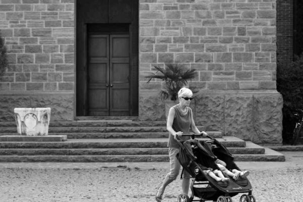 Mockingbird Single-to-Double Stroller Review: Is This Modular Stroller the Best Value for Growing US Families? - Product Review