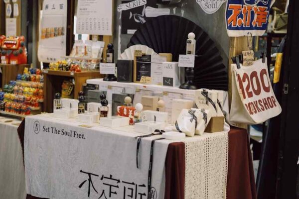 Must-Have Novelty Gifts: Best-Selling Unique Finds in USA (2026) - Product Review