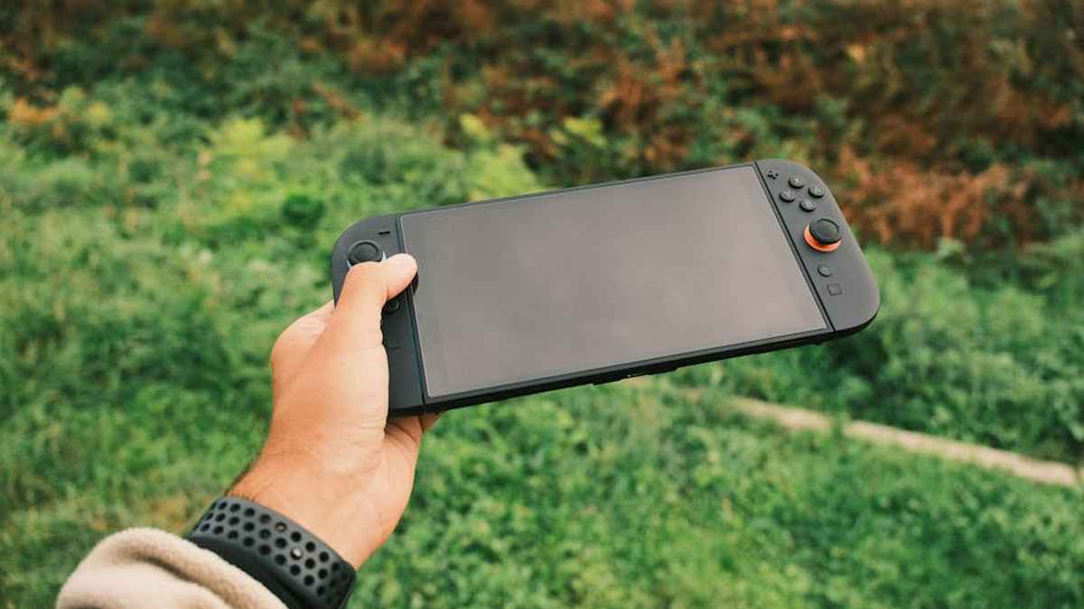 Nintendo Switch OLED vs Steam Deck: The Ultimate Portable Gaming Console Comparison for USA Gamers - Product Review