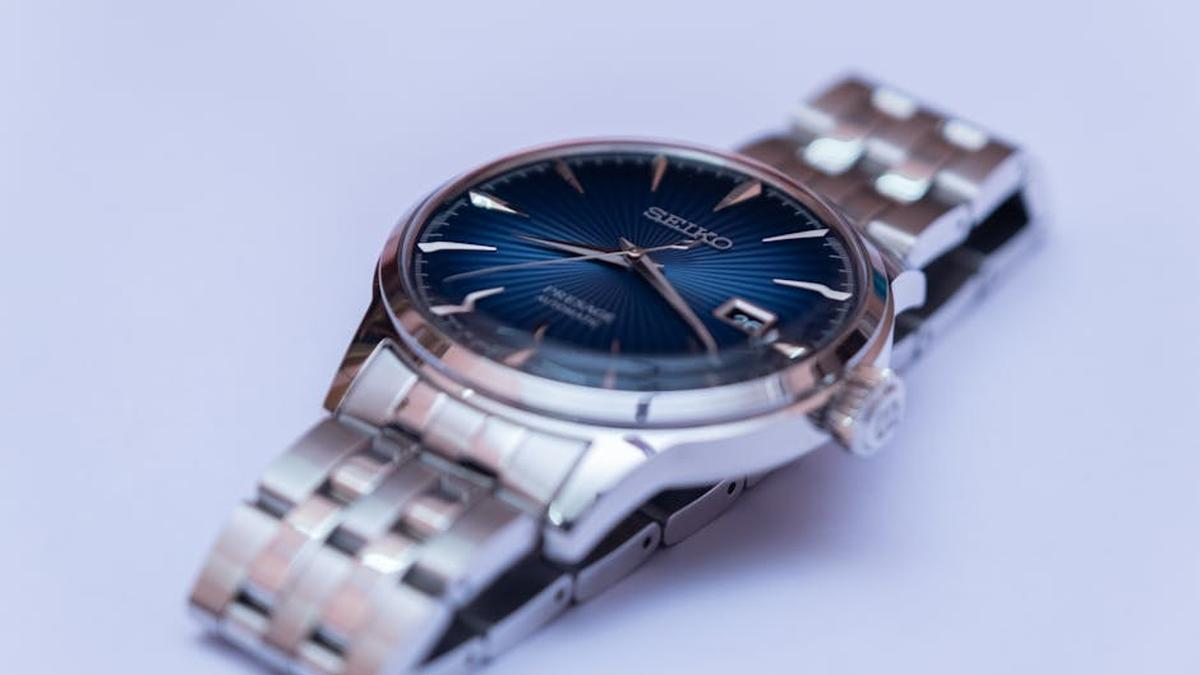 Nomos Glashütte Tangente vs Grand Seiko SBGW231: Choosing the Ultimate Minimalist Luxury Watch for USA Collectors - Product Review