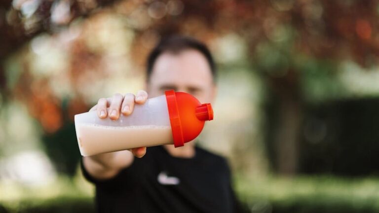 Optimum Nutrition Gold Standard Whey Review: Is It Still the Best Daily Protein for Your Fitness Goals? - Product Review