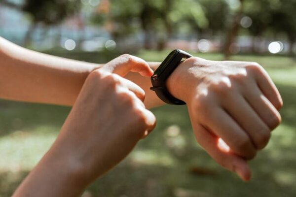 Oura Ring Gen 3 Review: The Smartest Sleep & Recovery Tracker for Your Wellness Goals? - Product Review